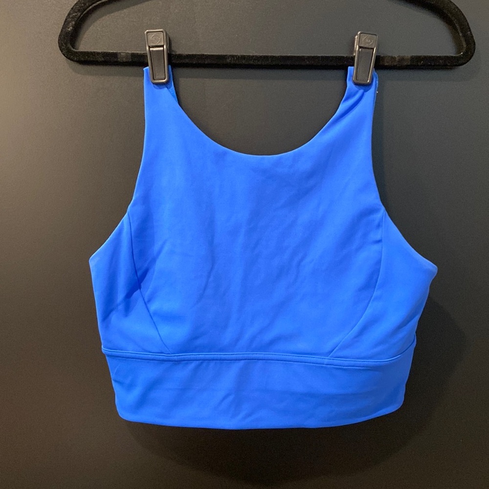 High neck long crop sports bra, LuluLemon, size 10. In VGUC
